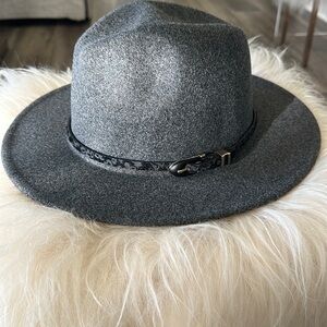 Gray Hat NWOT